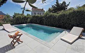 la piece detente de la maison piscine rectangulaire piscine desjoyaux piscine
