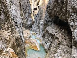 Nach einer pause in der höllentalangerhütte mit einem tollen ausblick über das zugspitzland geht es über einen forstweg zurück nach hammersbach. Genussabenteuer Klamm Wanderung Wellspa Portal