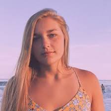 Alyssa Coffelt's Instagram, Twitter & Facebook