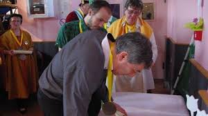 Le Cateau-Cambrésis: pour son dixième anniversaire, la confrérie de la  chaude andouille a fait ripaille