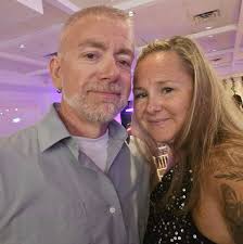 Who can replace my car battery?