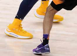 Utah jazz guard donovan mitchell signed a pair of shoes and took a picture with a young fan battling cancer who approached him at a cheesecake factory. Donovan Mitchell Rocks Custom Kickstradomis Sneakers To Make Statements Display Personality Deseret News