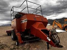 Hesston 4790 Baler
