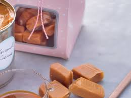Karamellbonbons Selber Machen Nach Omas Rezept Meine Familie Ich Europas Grosstes Foodmagazin Rezept Karamellbonbons Selber Machen Omas Rezepte Karamell