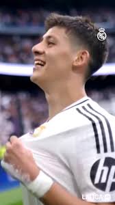 ⚽ All set for tomorrow's clash! 💥 ¡Preparados para el partido de mañana!  👉 Vinicius Jr 👉 Karim Benzema 👉 Casemiro #HalaMadrid