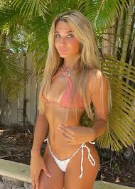 Ella Jane Smith - Free nude pics, galleries & more at Babepedia