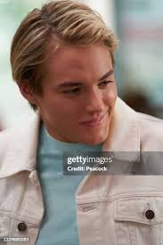 Mitchell Hoog as Mac Morris, Belmont Cameli as Jamie Spano, Dexter... News  Photo