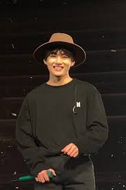 Share the best gifs now >>> Kim Taehyung Cute And Bts Image 7601210 On Favim Com