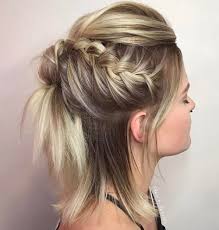 A short hair is a haircut that has little length, and that varies upon an individual choice like above the ears, or that can be lower to chin part. 40 Gorgeous Braided Hairstyles For Short Hair Tutorials And Inspiration