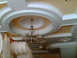 Plafon ini terlihat melingkupi bagian atas dari ruangan sampai pada jarak model plafon rumah ini, identik dengan pola kotak yang geometrik. Desain Model Plafon Triplek Atau Gypsum Menarik Rumahminimalispro Com
