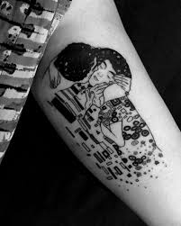 Black And White Kiss Tattoo Pin By Karleigh Williams On Tattoos Klimt Tattoo Shadow Tattoo Gustav Klimt Tattoo