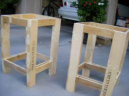 Pallet Table Plans Made These Side Tables For Our Master Bedroom Using The Wood From 3 Wood End Tables Pallet Side Table Pallet Furniture Plans