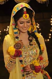Mehndi Ha Rachny Walu0i Mehndi Dress Bridal Mehndi Dresses Mehndi Outfit