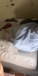 Jialissa masturbate and squirt