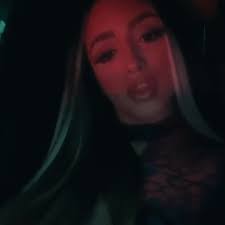 Julie Urena's Instagram, Twitter & Facebook