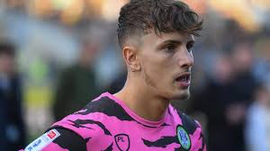 Wycombe Wanderers sign Harry Boyes from Sheffield United & Kane Vincent-Young  from Ipswich