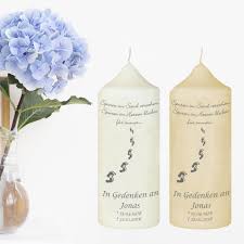 In den guten, wie auch in den schlechten zeiten ist sie für einen da und hat immer einen rat auf lager, der einem immer behilflich sein kann. Wachskerze Zum Gedenken Spuren Im Sand Wachskerzen Kerzen Grabbeleuchtung Zum Gedenken Anlasse Mein Zwergenland
