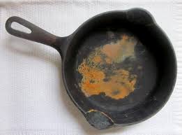 10 Key Things Everyone Should Know About Seasoning Cleaning Maintaining Cast Iron Pans Cast Iron Pan Cast Iron How To Clean Rust