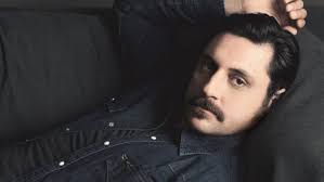 Σπούδασε υποκριτική και θέατρο στην ανώτερη δραματική σχολή του κρατικού θεάτρου βορείου ελλάδος όπου πέρασε πρώτος με υποτροφία και απ'όπου και. Giwrgos Xrysostomoy Oi Dhlwseis Gia To Bachelor Kai To Thlefwnhma Ston Alpha Gia Synergasia Znews