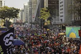 Incluir na mesa de luz; Manifestacao Contra Bolsonaro Fecha A Avenida Paulista Neste Sabado Jovem Pan