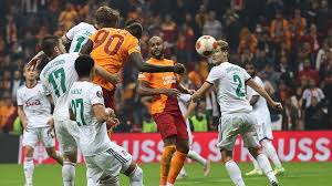 Club brugge and galatasaray played out a goalless stalemate in their opening champions league group a game at the jan breydelstadion on wednesday. Card Scandal Erupts After Europa League Match Between Galatasaray Lokomotiv Moscow