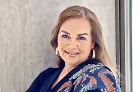 Aida Carrera's Instagram, Twitter & Facebook