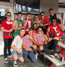 The nrl says once the charges are formally withdrawn, a new contract between de belin and the dragons will be registered allowing the forner nsw state of. Jack De Belin Drank With Teammates On The Weekend Of Alleged Sexual Assault Awollongong Nightclub Daily Mail Online