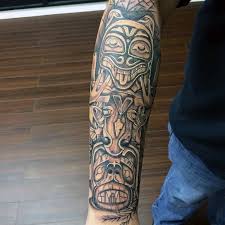 Tattoo Motive Manner Tatowierung Mit Indianischen Motiven Am Arm Tattoo Motive Manner Tattoo Ideen Indianische Tattoos