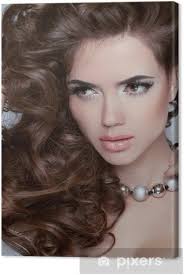 Stufenhaarschnitte lange haare frisuren halblang gestuft. Leinwandbild Lange Gewellte Haare Schone Brunette Frau Mit Lockigen Frisur Pixers Wir Leben Um Zu Verandern