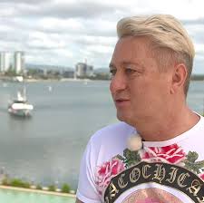 April startet die zweite staffel des ablegers bauer sucht frau international, in dem bauern und auch bäuerinnen auf der ganzen welt ihr liebesglück suchen. Dschungelcamp 2018 Was Hubert Fella Zur Leistung Von Matthias Mangiapane Sagt Stern De