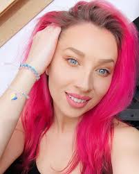 Charlotte Natasha (@Charlottenatashadesigns) • Facebook