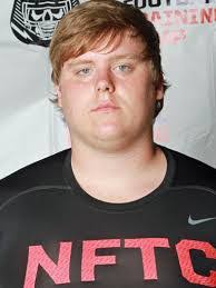 Jacob Bragg's Instagram, Twitter & Facebook