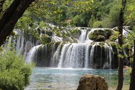 Für bewegung sorgen auch die zahlreichen sportmöglichkeiten auf den campingplätzen, wenn sie ihr mobilheim oder ferienappartement in kroatien bei adac reisen günstig buchen. Ausflug In Den Nationalpark Krka In Kroatien