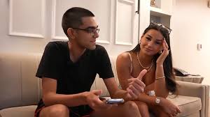 Kick streamer N3on calls out Fortnite pro Clix for texting his girlfriend -  Dexerto