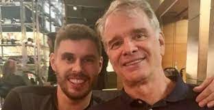 Desde pequeno quando jogava contra o pai, ele queria vencer sempre e toda vez que suspeitava que bernardo perdia propositadamente se irritava e voltava andando sozinho para casa. Bruninho Celebra O Aniversario Do Pai Grande Exemplo E Referencia Da Minha Vida