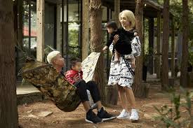 Trang chính thức của ca sĩ phi nhung. Eli Tran Phi Nung And Vietnamese Stars Are Causing Turmoil When It Comes To Secret Birth Onties Com