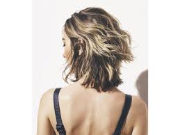 I capelli possono ringiovanire il viso, purché il taglio sia . Tagli Capelli Scalati 2022 I Piu Belli Medi Corti E Lunghi Dai Saloni