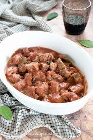 Ti sei mai chiesto in quanti modi puoi usare la coca cola? Spezzatino Di Cinghiale Delicato Senza Marinatura