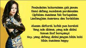 Hanya bisa khayalku tuk ke atas awan / indah berkhayal yang indah ** hilang ragaku melayang / biarkan ku raih bintang / jauh tak terbayang / ke angkasa ku akan. Kotak Beraksi Lirik Youtube