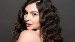 Atriz mabel calzolari morre após luta contra doença rara: 1gcj D8z1pu3wm