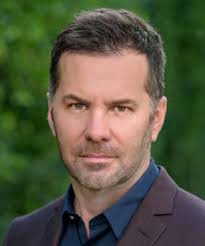 Walt Disney Television Goes To Netflix For an Entertainment President