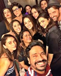 Bollywood actors kangana ranaut, taapsee pannu and swara bhasker. Deepika And Her Sister Anisha Padukone Twin In Black As They Turn Up For Rohini Iyer S Birthday Party Hungryboo Deepika Padukone Hrithik Roshan Favorite Celebrities