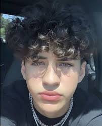 Alejandro Meneses (menesesalejandro024)