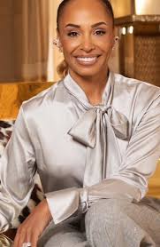 Creating,Elevating,and Empowering Children,s Artistry Through Sisterly  Engagement