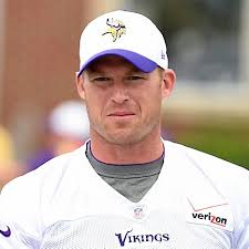 Vikings: Cullen Loeffler, Kevin McDermott in battle for long-snapper job