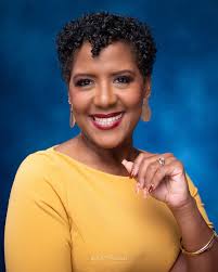 𝐄𝐥𝐥𝐢𝐨𝐭 𝐅𝐫𝐚𝐧𝐜𝐨𝐢𝐬 𝐅𝐎𝐓𝐎𝐆𝐑𝐀𝐏𝐇𝐘