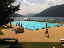 #acquagym #bissone #lidodibissone #pallanuotobissone #ilfitnesschevorrei #acquafitness #luglio #ticino #ticinoturismo @ bissone. Lido Comunale Bissone Ticino Ch