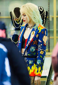 Harley Quinn Birds Of Prey Black Mask Club Outfit Pin On Harley Quinn