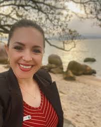 O que realmente te faz bem? Já parou pra pensar nisso? Te convido a  reservar algumas horas da semana e fazer o que enche o teu “tanquinho do  amor”. Vale muito a