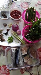 Masak di atas api sederhana sehingga kulit resepi asam pedas ikan kerapu bahan bahan. Resepi Asam Pedas Berempah Sbs Resepi Tutorial Terbaek